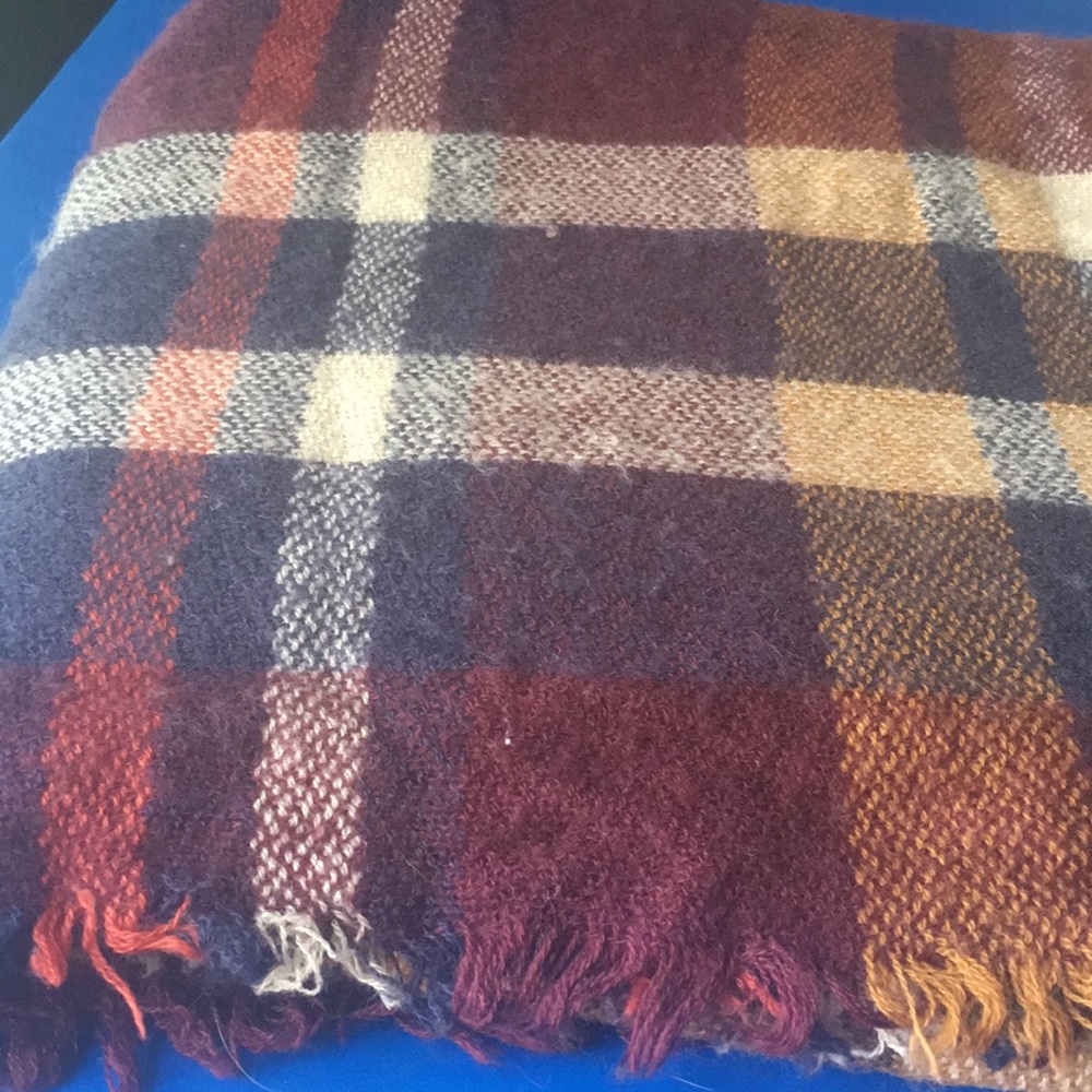 Large square wrap